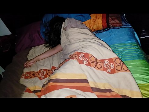 ❤️ Stepson jgħajjar lill-mara żagħżugħa tiegħu waqt li torqod. ❌ Video tal-ħakk lilna mt.hentaisun.ru ﹏